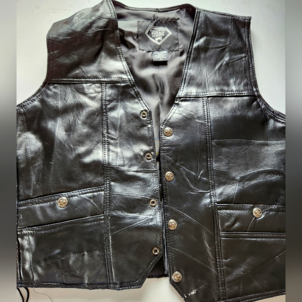 Diamond Plate Genuine Buffalo Leather Vest Gem